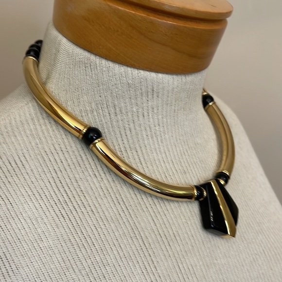 Vintage 1987 Avon “Modern Elegance” Black & Gold Tubular Necklace - Picture 9 of 16